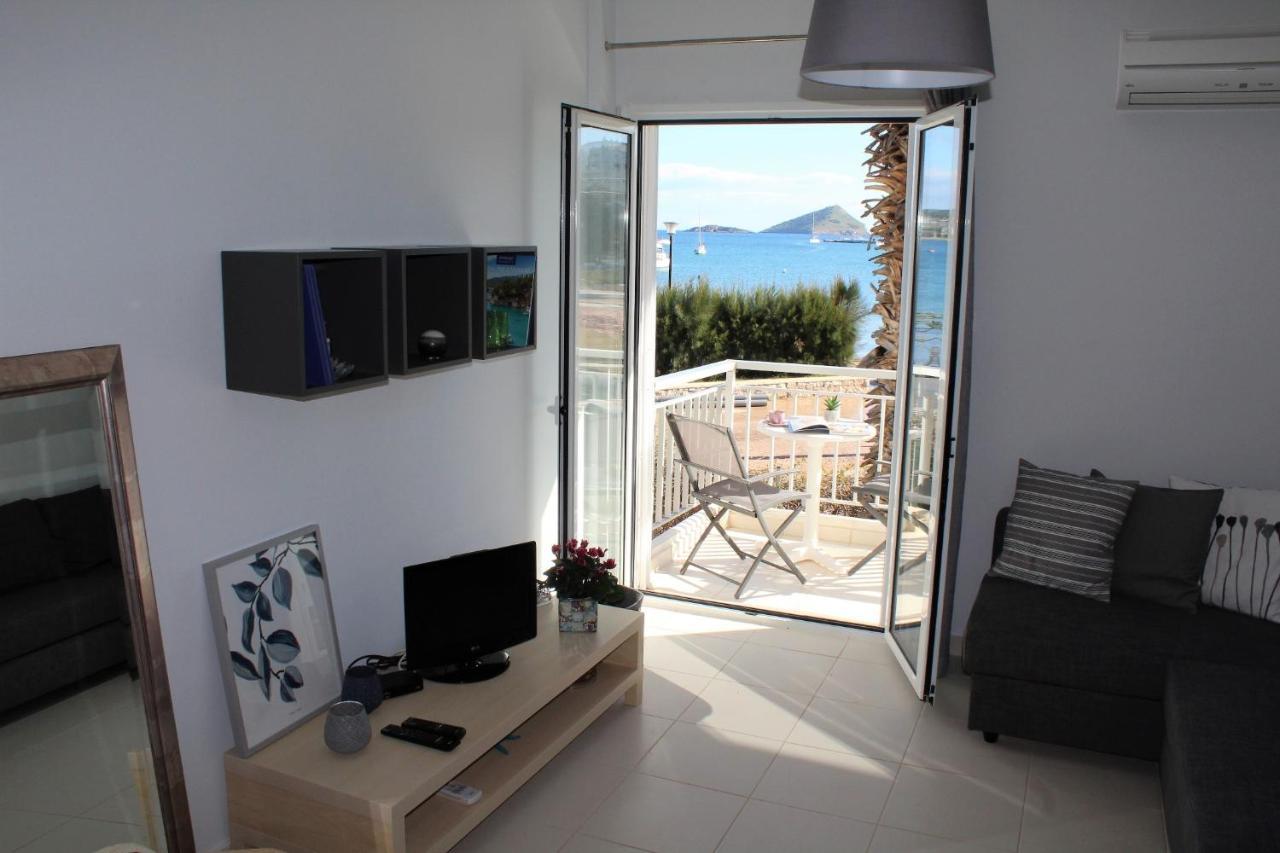 Apartments Mare Blu By The Sea. Pórto Ráfti Eksteriør billede